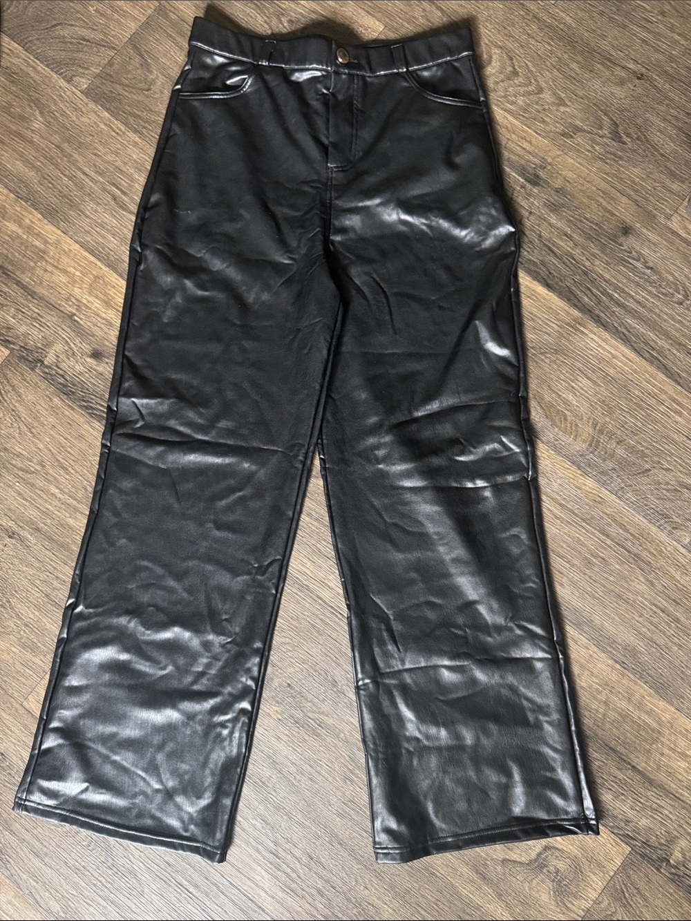 🛢️🕷️Black Faux Leather Wide Leg Pants🕷️🛢️